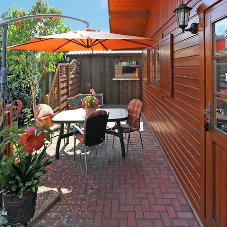 Tatil Evi Schmuckes Holzhaus Im Gruenen