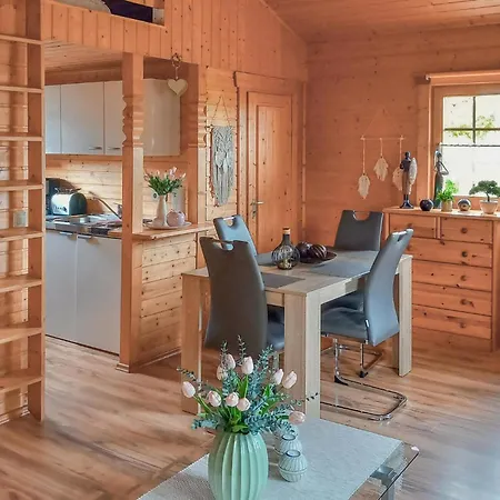 Dom wakacyjny Schmuckes Holzhaus Im Gruenen *