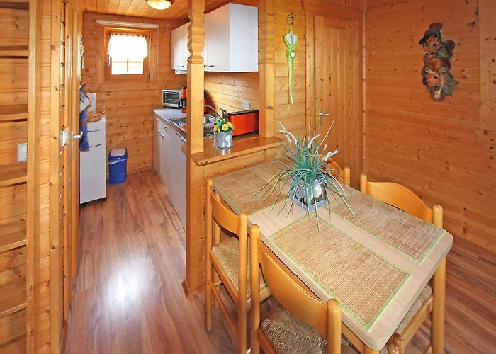 بيت للعطل Schmuckes Holzhaus Im Gruenen