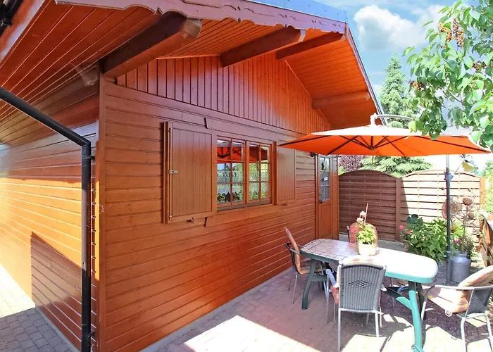 بيت للعطل Schmuckes Holzhaus Im Gruenen Kargow